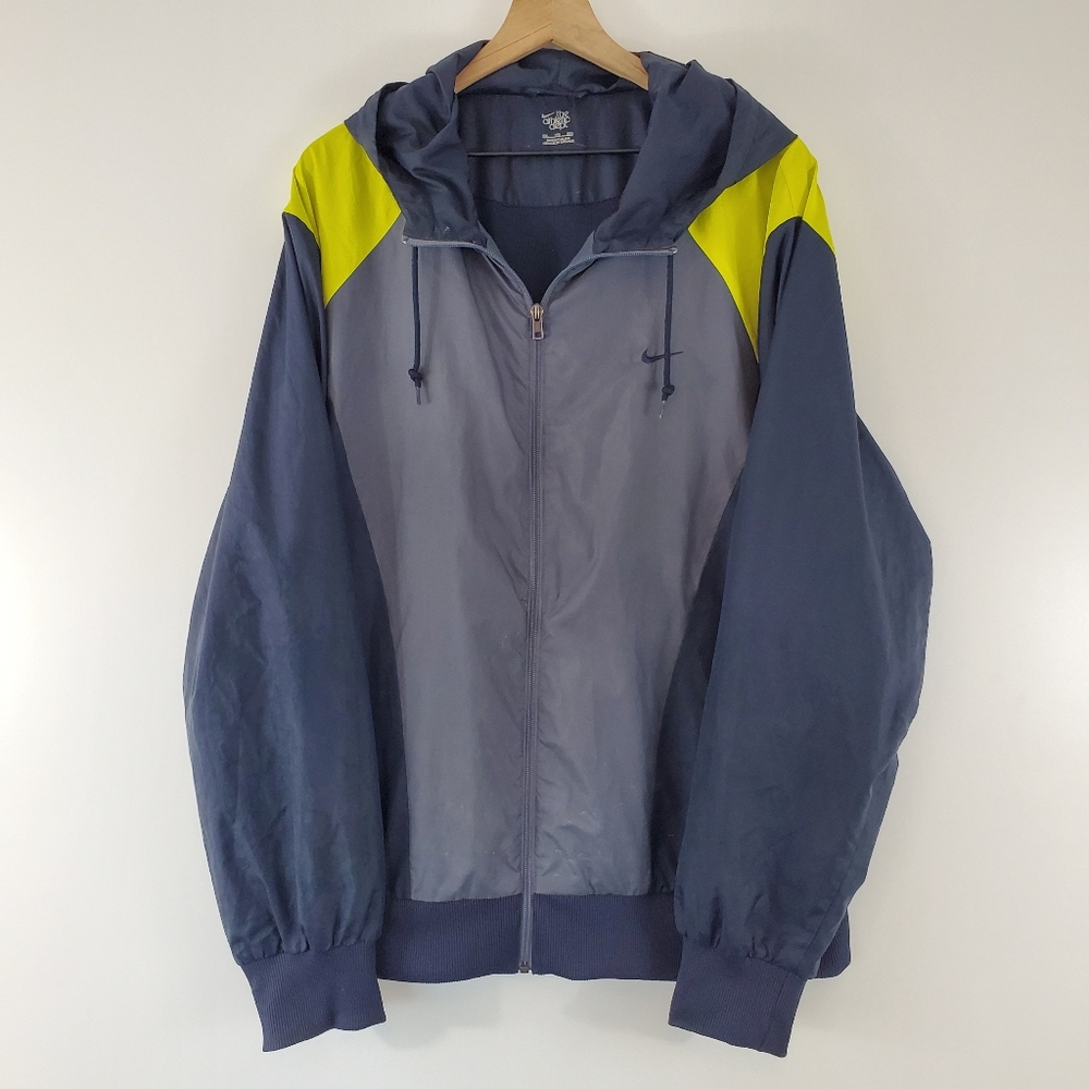 Nike wind breaker rain jacket